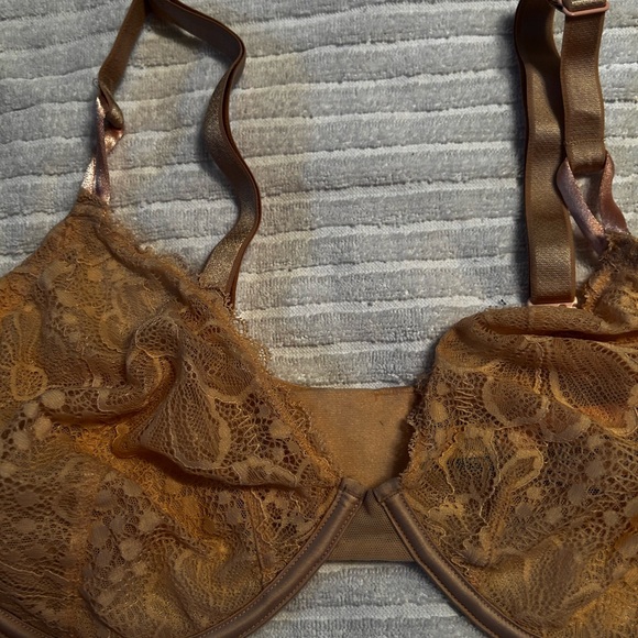 Victoria's Secret Lace Bra in Brown - Picture 4 of 9